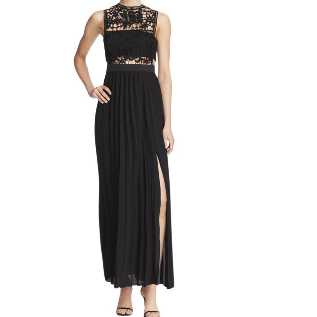 Lacey Black Sleeveless Gown